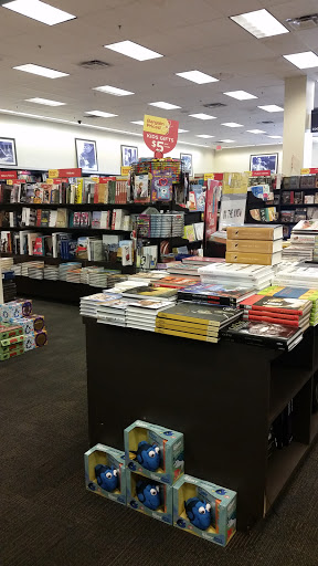 Book Store «Books-A-Million», reviews and photos, 839 Brandon Town Center Dr, Brandon, FL 33511, USA