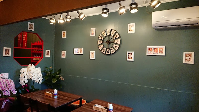 Cafe & Bar Chiroru