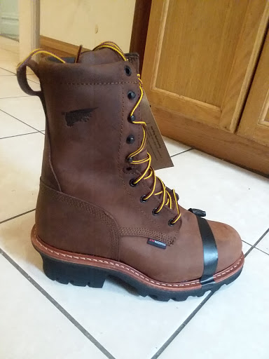 Shoe Store «Red Wing», reviews and photos, 47 01 Queens Blvd Store A, Queens, NY 11104, USA