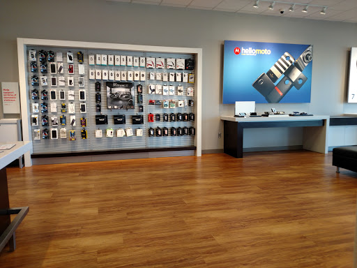 Cell Phone Store «Verizon», reviews and photos, 10651 E US Hwy 36 a, Avon, IN 46123, USA