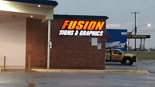 Sign Shop «Fusion Signs & Graphics», reviews and photos, 463 Bedford Euless Rd, Hurst, TX 76053, USA