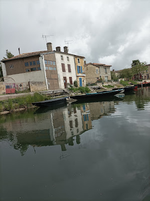 Embarcadère de l'Autize - Barques Canoës et Restauration à Saint-Sigismond