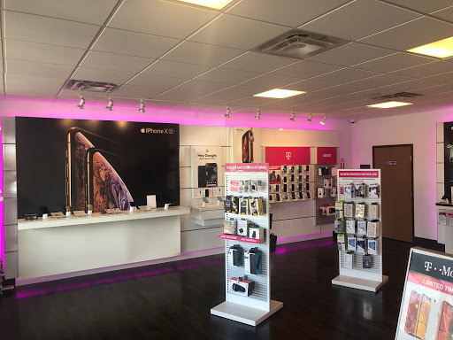 Cell Phone Store «T-Mobile», reviews and photos, 3112 S Parker Rd a, Aurora, CO 80014, USA