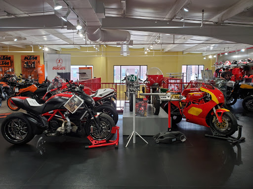 Motorcycle Dealer «Commonwealth Motorcycles», reviews and photos, 625 E Jefferson St, Louisville, KY 40202, USA