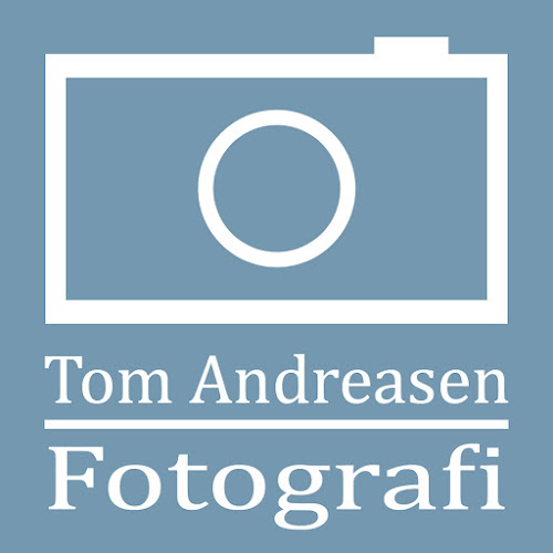 Kommentarer og anmeldelser af Tom Andreasen - Fotografi