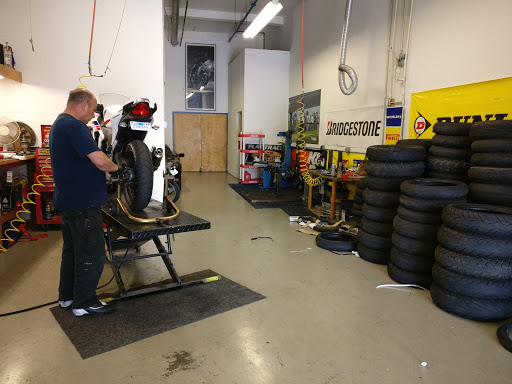 Tire Shop «MotoTireGuy - Motorcycle Tire Services», reviews and photos, 1064 Revere Ave, San Francisco, CA 94124, USA