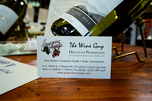 Wine Store «Grapevine Cottage», reviews and photos, 61 S Main St, Zionsville, IN 46077, USA