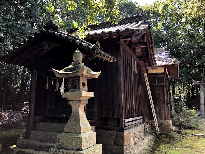 岩間神社