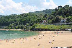Photo de Playa de Malkorbe avec baie spacieuse
