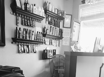 Mirror Image Salon, Barber Shop