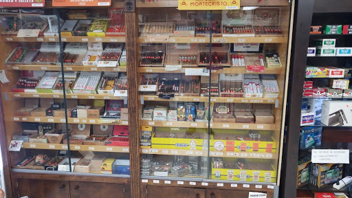 Tobacco Shop «Stop & Save Smoke Shop», reviews and photos, 2011 Riverdale St, West Springfield, MA 01089, USA