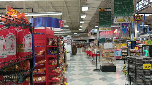 Grocery Store «HT Oaktree Market», reviews and photos, 10008 Aurora Ave N, Seattle, WA 98133, USA