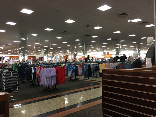 Department Store «Century 21 Department Store», reviews and photos, 1085 Old Country Rd, Westbury, NY 11590, USA