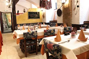 Restaurant Indien Village image