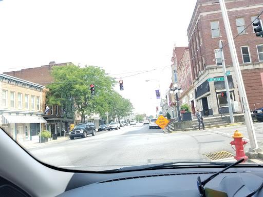 Golf Course «Moss Hill Golf Course LLC», reviews and photos, 3495 McCowans Ferry Rd, Versailles, KY 40383, USA