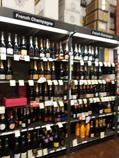 Wine Store «Total Wine & More», reviews and photos, 13711 S Tamiami Trail, Fort Myers, FL 33912, USA