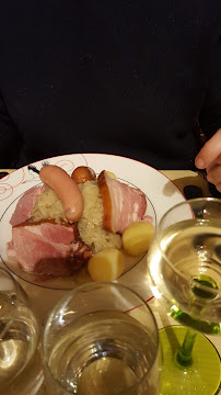 Choucroute d'Alsace du Restaurant de spécialités alsaciennes Zuem Strissel à Strasbourg - n°5
