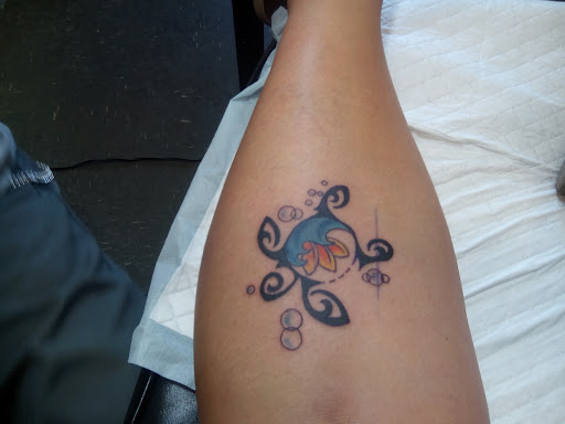 Tattoo Shop «Euphoria Tattoos», reviews and photos, 514 W Gaines St, Tallahassee, FL 32310, USA