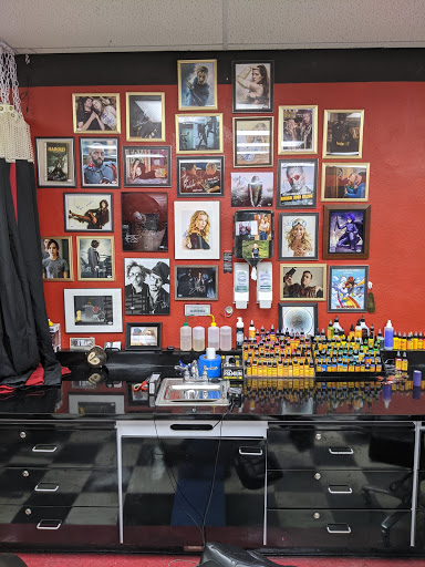 Tattoo Shop «Artistry In Motion», reviews and photos, 230 E Walnut St, North Vernon, IN 47265, USA