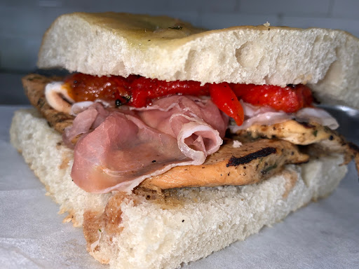 Grocery Store «P&M Orange Street Market», reviews and photos, 721 Orange St, New Haven, CT 06511, USA