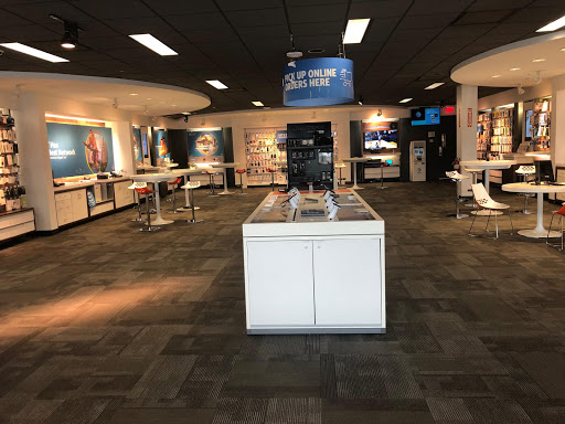Cell Phone Store «AT&T», reviews and photos, 2692 Madison Rd j, Cincinnati, OH 45208, USA