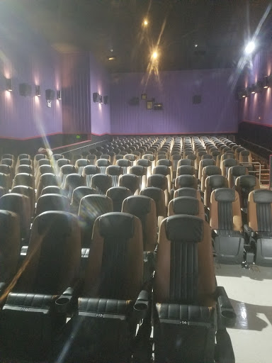 Movie Theater «United Artists Cortlandt Town Center 11», reviews and photos, 3131 Main St, Mohegan Lake, NY 10547, USA