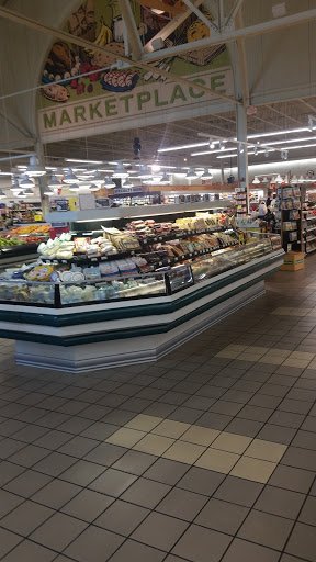 Grocery Store «Schnucks», reviews and photos, 6083 Mid Rivers Mall Dr, St Charles, MO 63304, USA