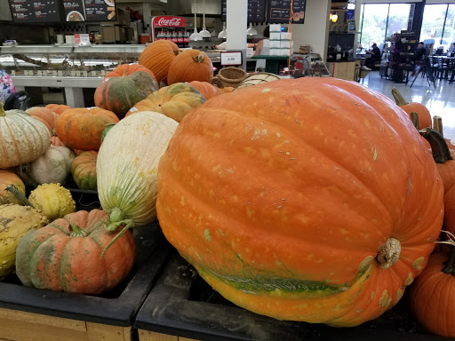 Supermarket «Hy-Vee», reviews and photos, 207 NE Englewood Rd, Kansas City, MO 64118, USA