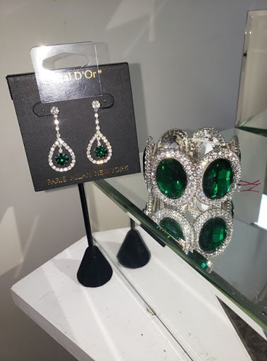 Bridal Shop «Perfect Weddings», reviews and photos, 430 N Memorial Dr, Lancaster, OH 43130, USA