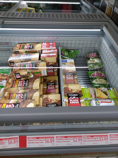 Supermarket «ALDI», reviews and photos, 3831 E Main St, Whitehall, OH 43213, USA