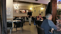 Atmosphère du Restaurant italien La Trattoria à Mandres-les-Roses - n°5