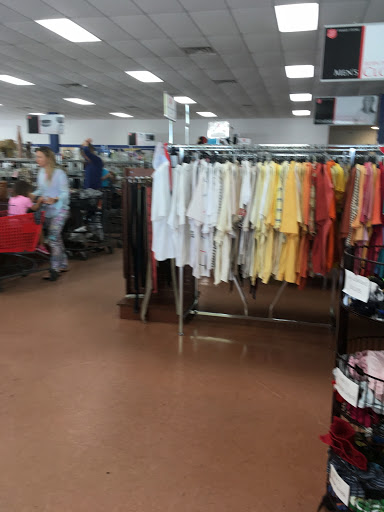 Thrift Store «Salvation Army Thrift Store», reviews and photos, 505 27th Ave SW, Vero Beach, FL 32968, USA