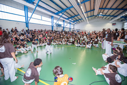 Capoeira Nantes - Jogo Diferente