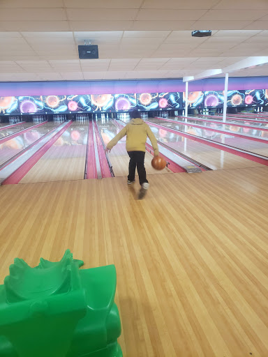 Bowling Alley «Parkside Lanes», reviews and photos, 815 S Co Rd 200 W, Greensburg, IN 47240, USA