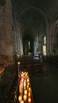 Église Notre-Dame de l'Assomption du Restaurant L'Etoile de Mer à Moustiers-Sainte-Marie - n°2