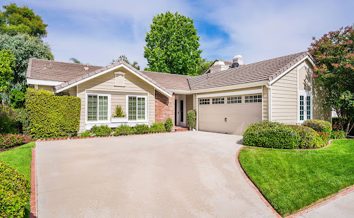 Real Estate Consultant «RE/MAX: Neal Weichel», reviews and photos, 25101 The Old Rd, Santa Clarita, CA 91381, USA