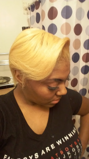 Beauty Salon «Eliza Dominican Beauty Salon», reviews and photos, 1341 Chester Pike, Sharon Hill, PA 19079, USA