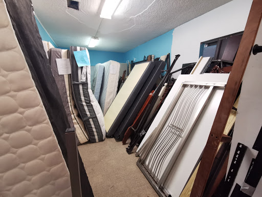 Thrift Store «Habitat For Humanity Thrift Store», reviews and photos, 1635 N Old Dixie Hwy, Jupiter, FL 33469, USA