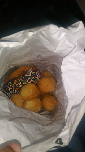 Donut Shop «Happy Donuts», reviews and photos, 940 San Pablo Ave, Albany, CA 94706, USA