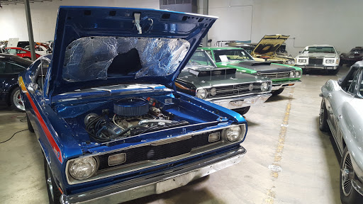 Car Dealer «R&H Motorcars», reviews and photos, 6441 Davis Industrial Pkwy, Solon, OH 44139, USA