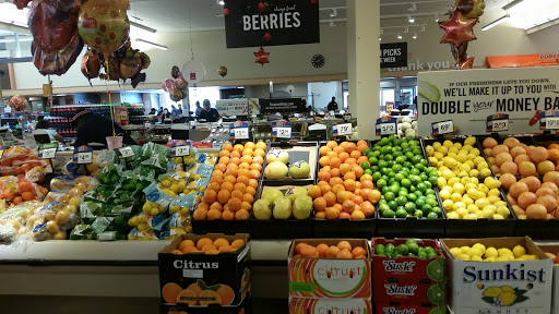 Grocery Store «Stop & Shop», reviews and photos, 1100 Massachusetts Ave, Dorchester, MA 02125, USA