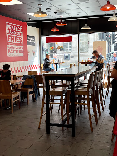 Comments and reviews of Five Guys Colchester