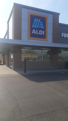 Supermarket «ALDI», reviews and photos, 199 Miller Dr, North Aurora, IL 60542, USA