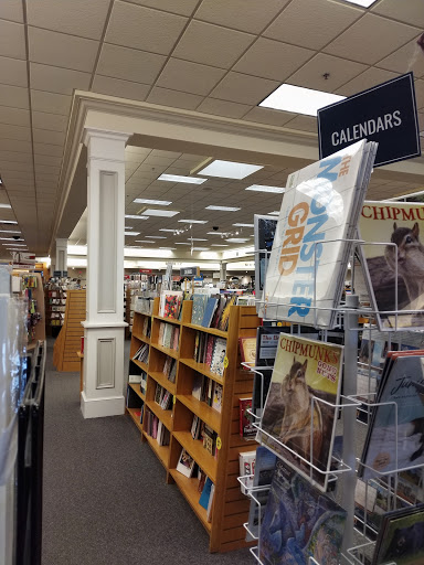 Book Store «Schuler Books & Music», reviews and photos, 2660 28th St SE, Grand Rapids, MI 49512, USA