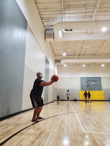 Esporta Fitness image