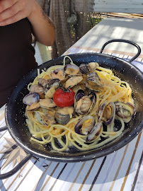 Spaghetti alle vongole du Restaurant de fruits de mer Ni vu, ni connu à Aigues-Mortes - n°19