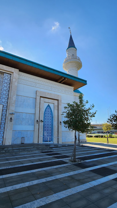 Sabiha Gökçen Havalimanı Camii