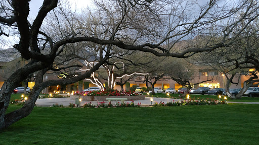 Country Club «Ventana Canyon Golf & Racquet Club», reviews and photos, 6200 N Club House Ln, Tucson, AZ 85750, USA