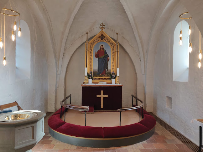 Anmeldelser af Ishøj Kirke i Hørsholm - Kirke