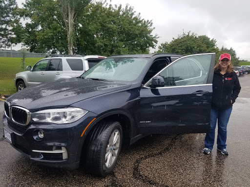 Used Car Dealer «iDeal Auto Imports», reviews and photos, 7980 Wallace Rd, Eden Prairie, MN 55344, USA